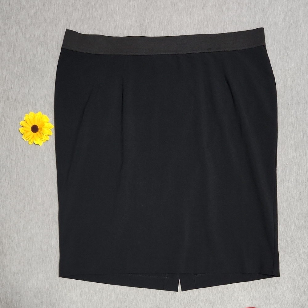 LANE BRYANT Plus-Size High-Rise Elastic-Waist Black Mini Pencil Skirt w/ Slit